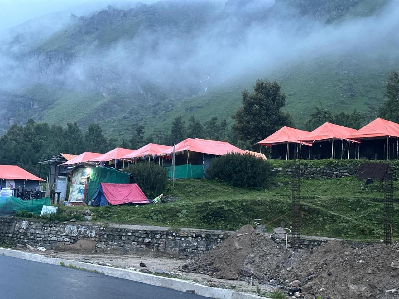 Buddy Hikers Stay Badrinath Exterior photo